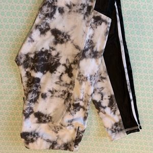 Full length marble legging with black mesh sides